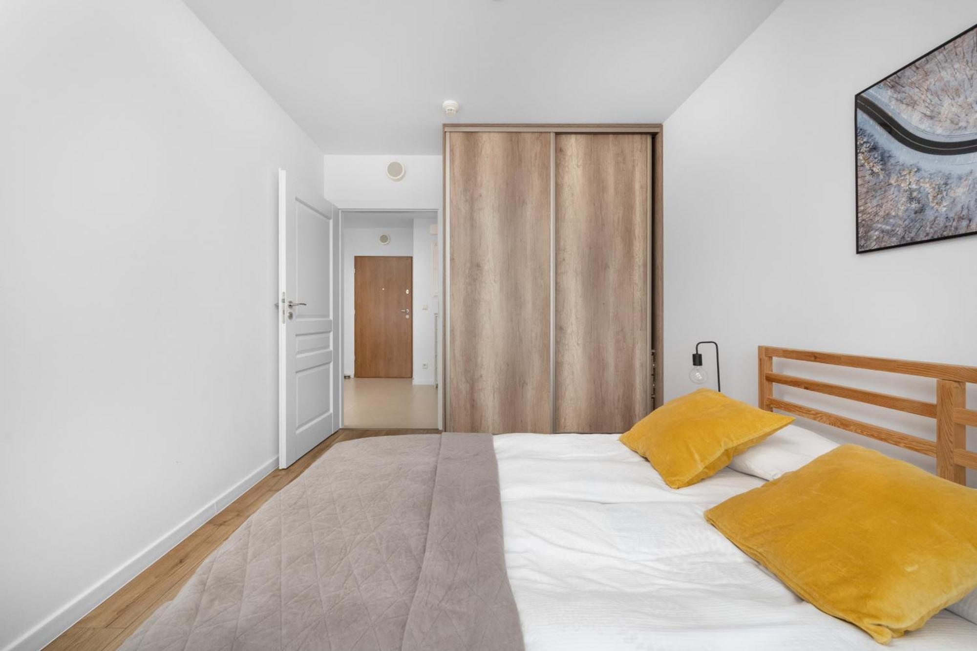 Klasyczny Apartament Z Balkonem We Wroclawiu By Noclegi Renters Esterno foto
